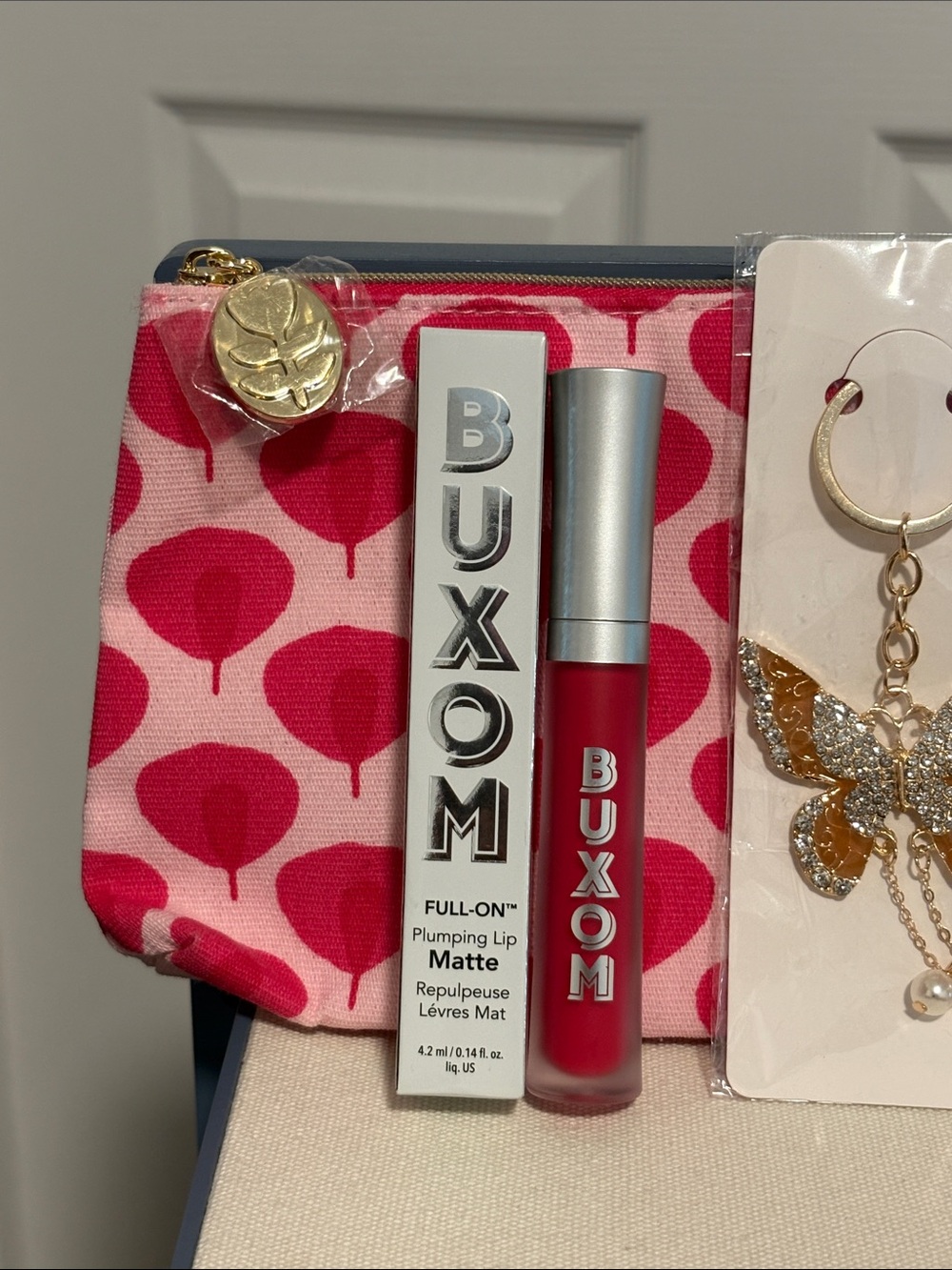 New Buxom Plumping Matte Lip Color Bundle W Estée Lauder Pouch & Butterfly Charm - Picture 2 of 5